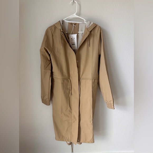 Rains Jackets & Blazers - NWT- RAINS- string with parka